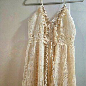 CUPSHE Women's  Lace Spaghetti Strapped Flowy Maxi Dress with Tassels NWT –Beige